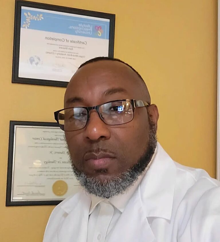 Dr Sam Shavers Jr. (USA)